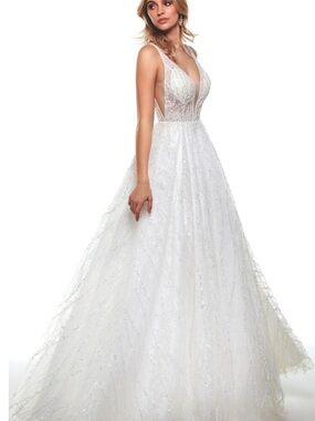 Elegant White A-Line Prom Dress with Plunging V-Neck